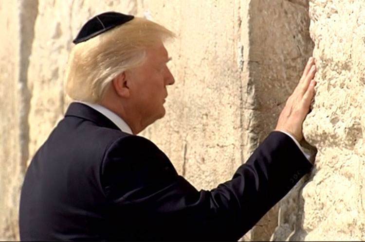 President Trump at the wall